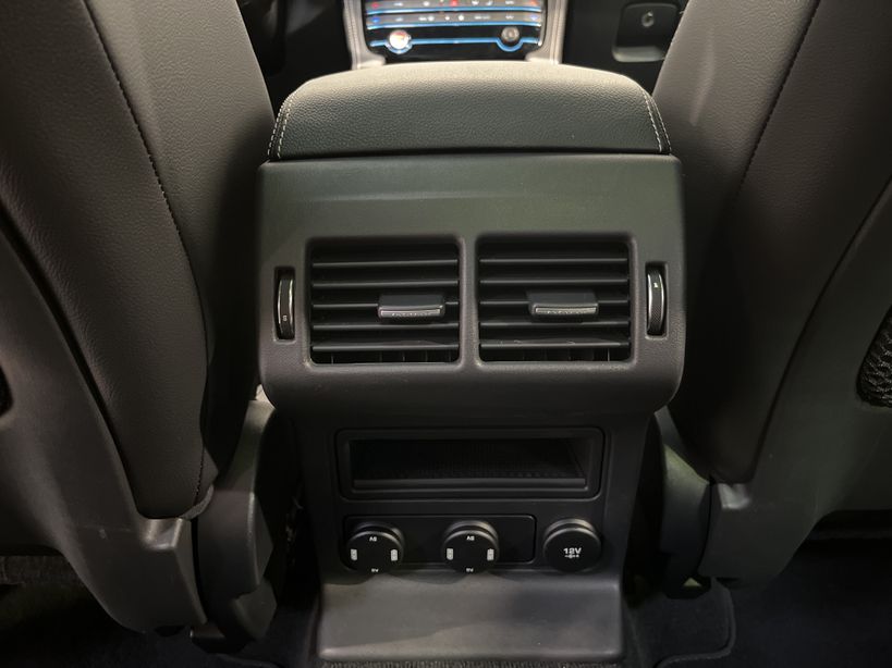 JAGUAR F PACE 2019 - Photo n°40