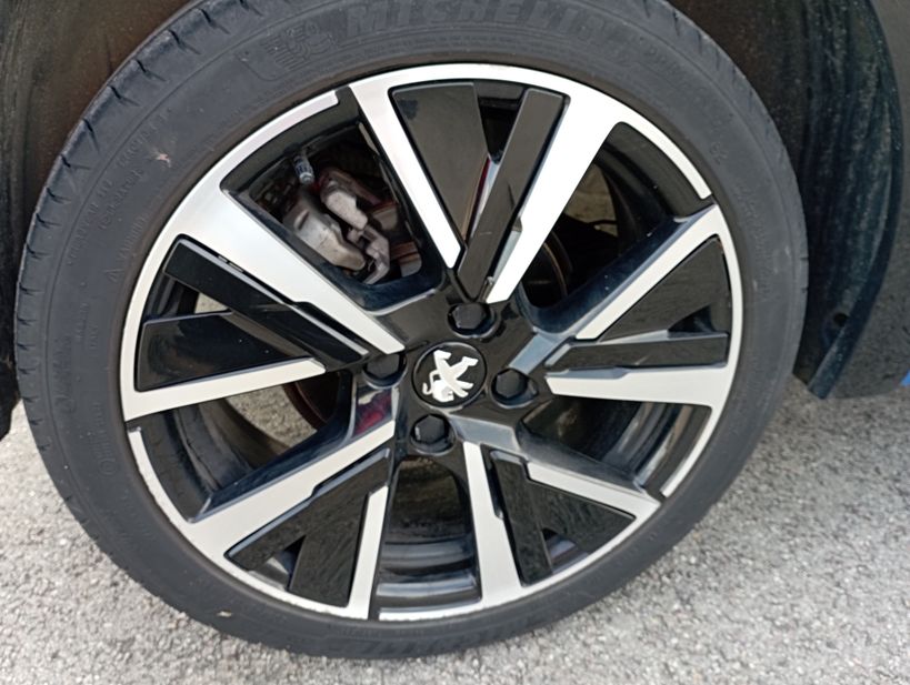 PEUGEOT 208 2021 - Photo n°7