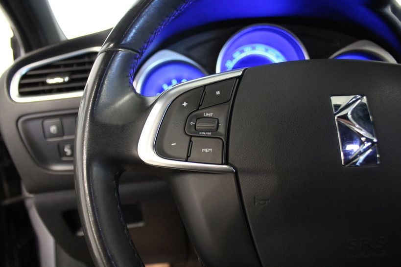 DS DS4 2017 - Photo n°22