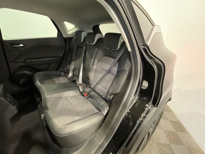 RENAULT CAPTUR 2023 - Photo n°10