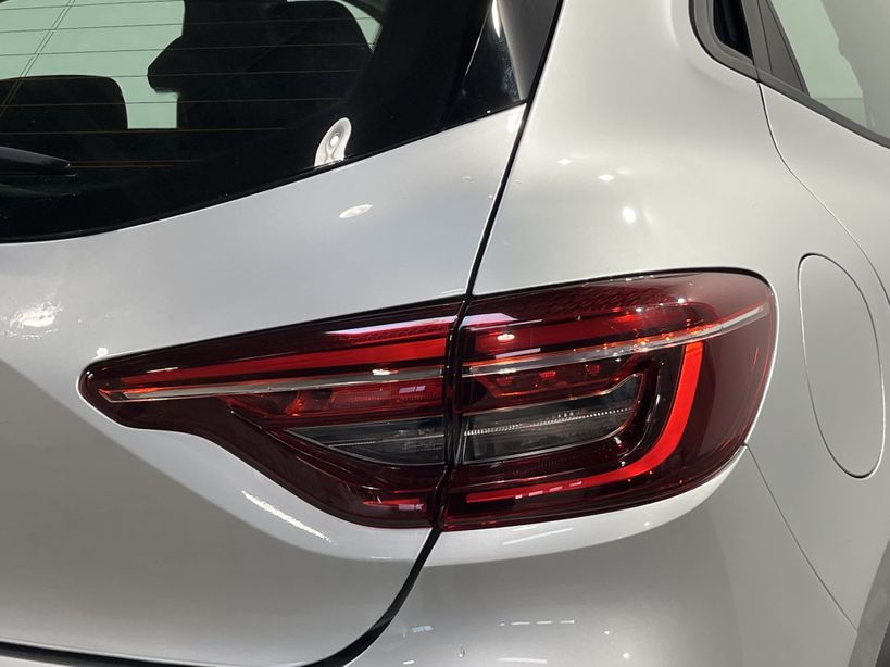 RENAULT CLIO V 2021 - Photo n°8