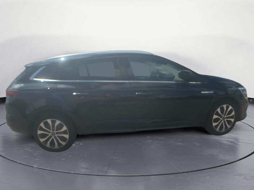 RENAULT MEGANE IV ESTATE 2023 - Photo n°4