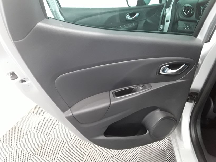 RENAULT CLIO IV 2018 - Photo n°15