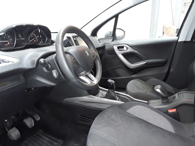 PEUGEOT 2008 2018 - Photo n°6