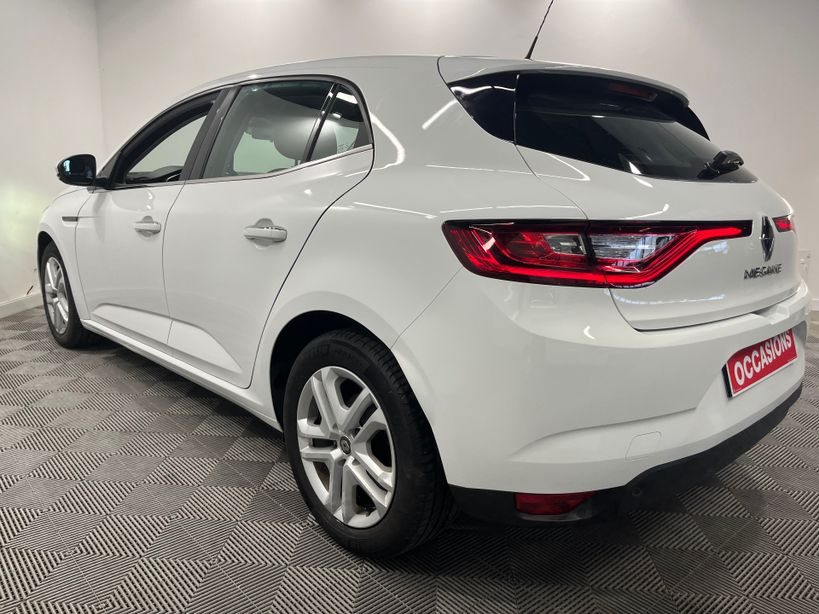 RENAULT MEGANE IV BERLINE BUSINESS 2020 - Photo n°6