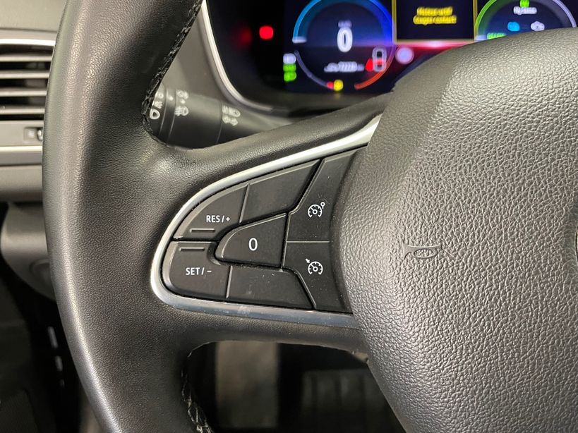 RENAULT MEGANE IV ESTATE 2021 - Photo n°17