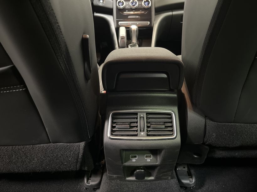 RENAULT MEGANE IV ESTATE 2020 - Photo n°38