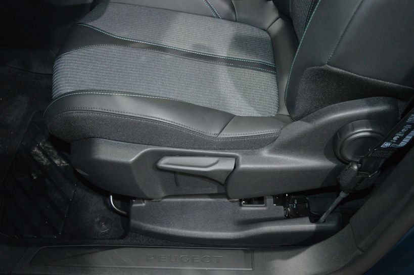 PEUGEOT 3008 2022 - Photo n°41
