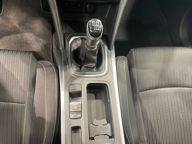 RENAULT MEGANE IV BERLINE BUSINESS 2020 - Photo n°24