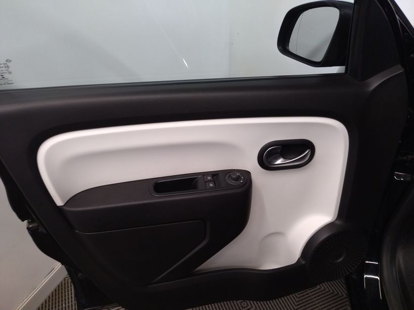 RENAULT TWINGO III 2019 - Photo n°10