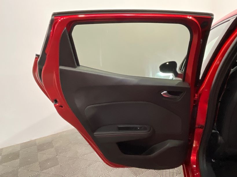 RENAULT CLIO V 2023 - Photo n°37