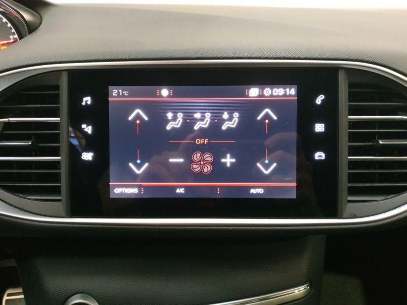 PEUGEOT 308 2021 - Photo n°26