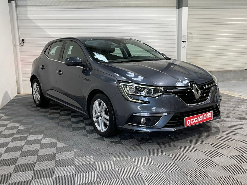 RENAULT MEGANE IV BERLINE BUSINESS 2020 - Photo n°3