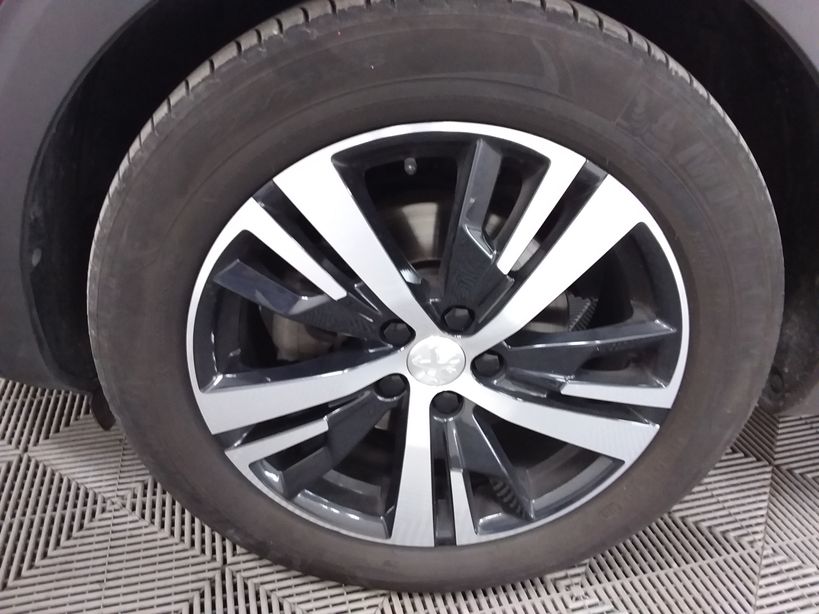PEUGEOT 3008 2019 - Photo n°28