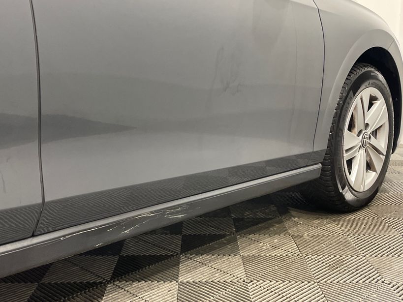 VOLKSWAGEN GOLF 2023 - Photo n°2