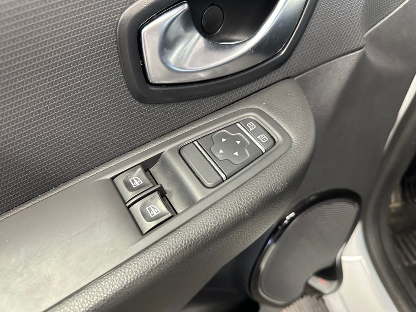 RENAULT CLIO IV BUSINESS 2019 - Photo n°13
