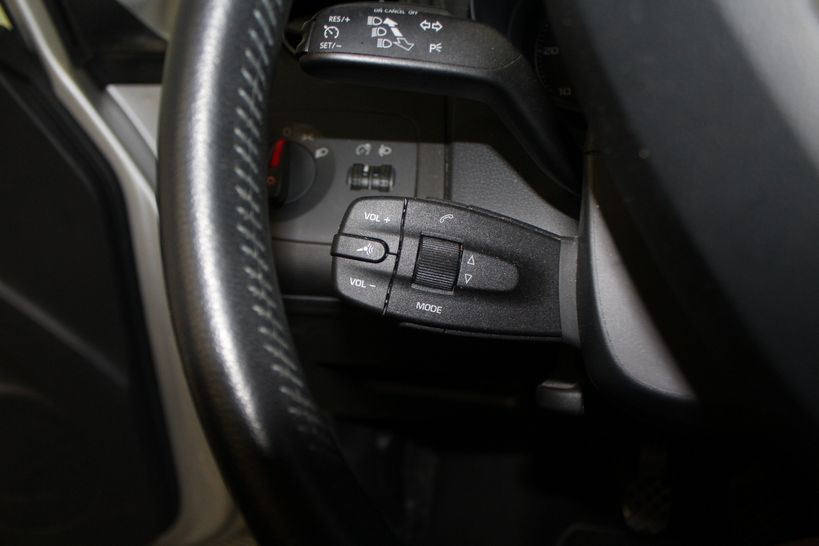 SEAT IBIZA 2015 - Photo n°12