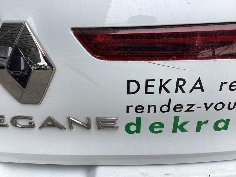 RENAULT MEGANE IV BERLINE 2022 - Photo n°5