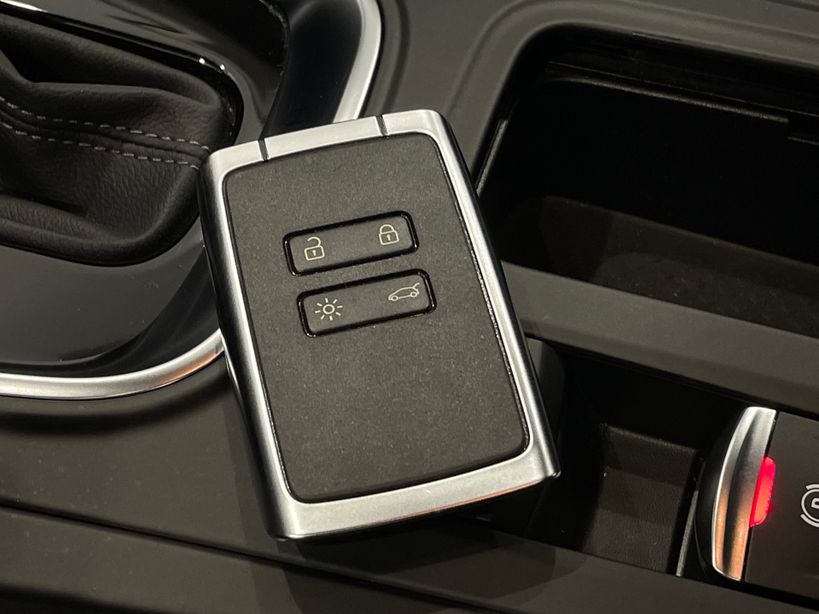 RENAULT MEGANE IV ESTATE 2021 - Photo n°40