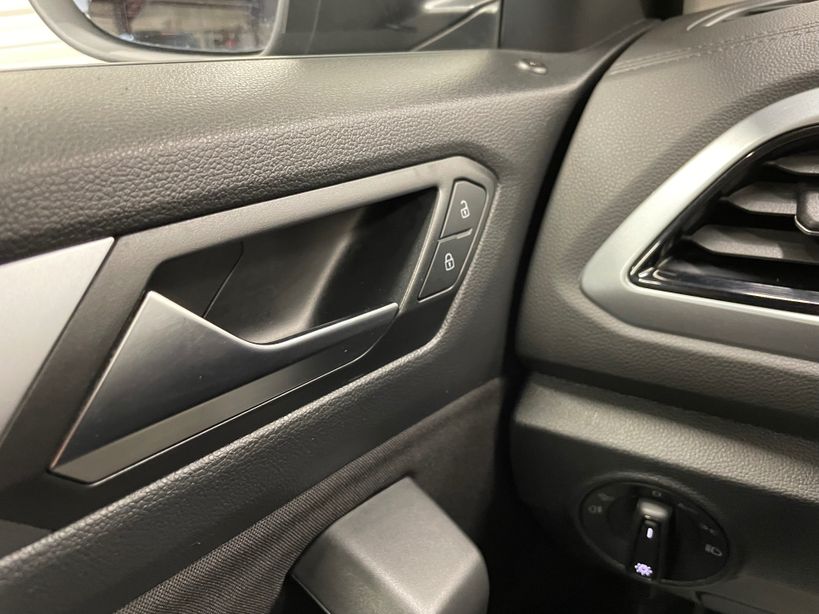 VOLKSWAGEN T ROC 2023 - Photo n°18