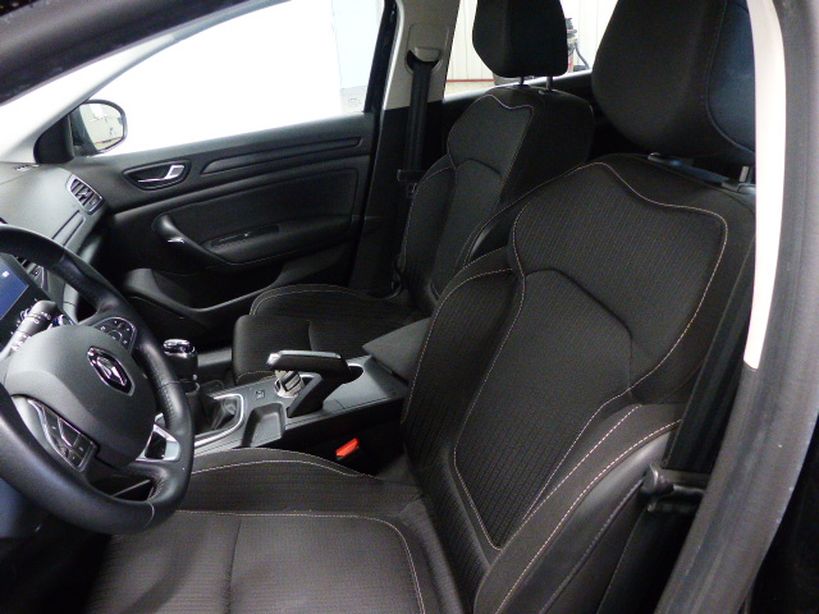 RENAULT MEGANE IV ESTATE BUSINESS 2020 - Photo n°6