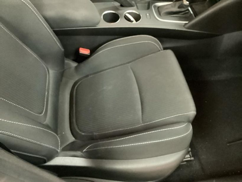 RENAULT MEGANE IV BERLINE 2021 - Photo n°2