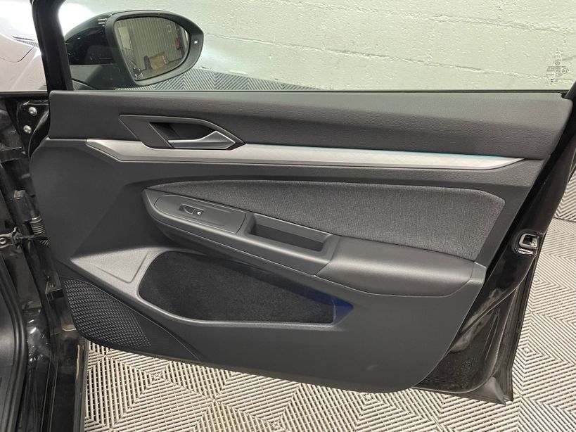 VOLKSWAGEN GOLF 2023 - Photo n°34