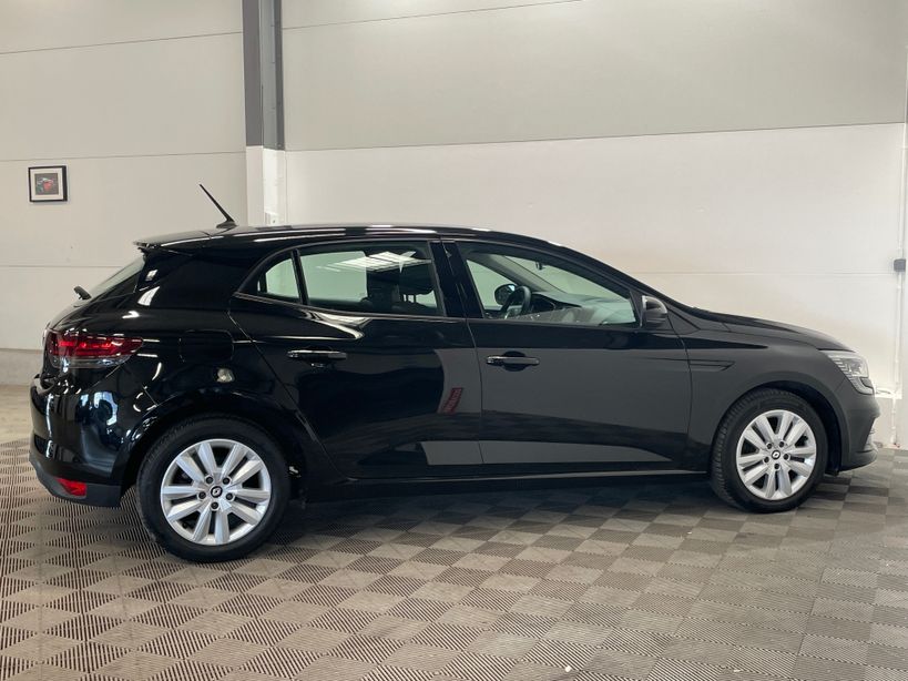 RENAULT MEGANE IV BERLINE 2022 - Photo n°28