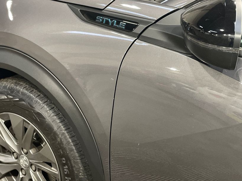 PEUGEOT 2008 2023 - Photo n°6