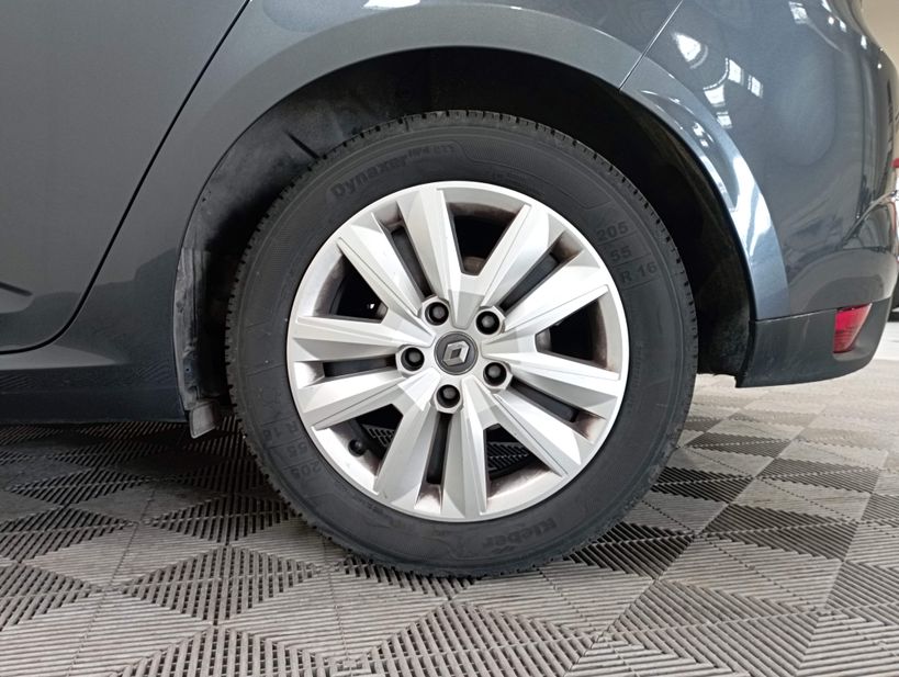 RENAULT MEGANE IV BERLINE 2021 - Photo n°36