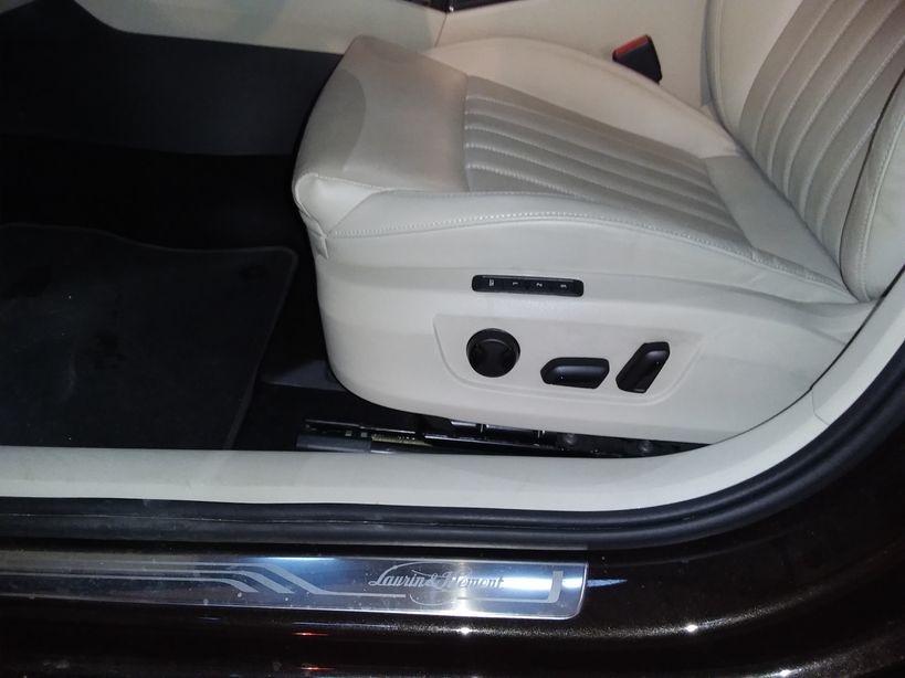 SKODA SUPERB 2017 - Photo n°8