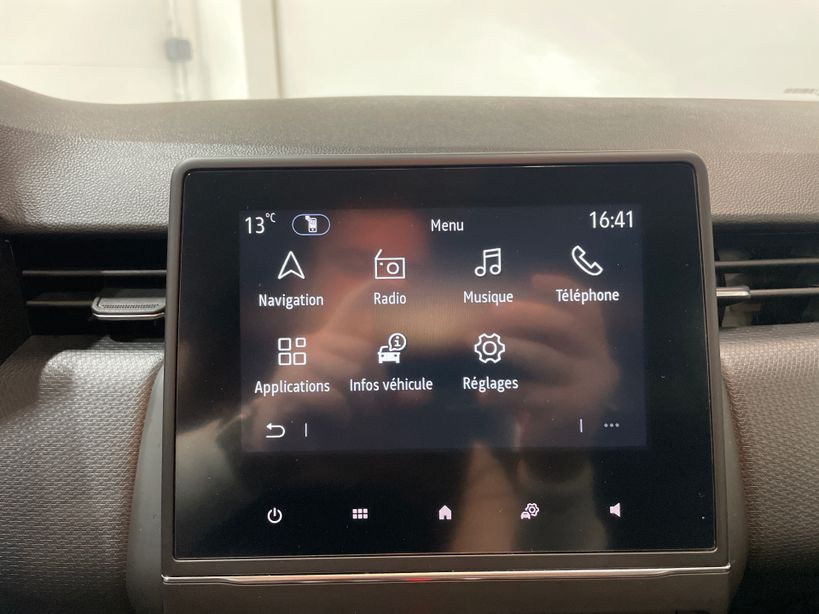 RENAULT CLIO V 2021 - Photo n°17