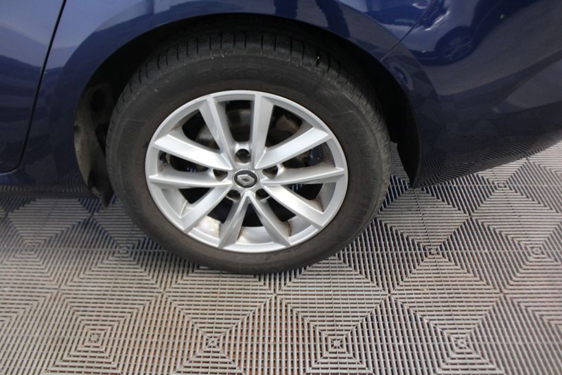 RENAULT MEGANE IV ESTATE 2017 - Photo n°29