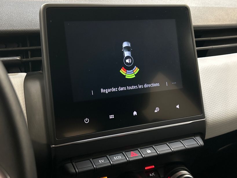 RENAULT CLIO V 2022 - Photo n°13