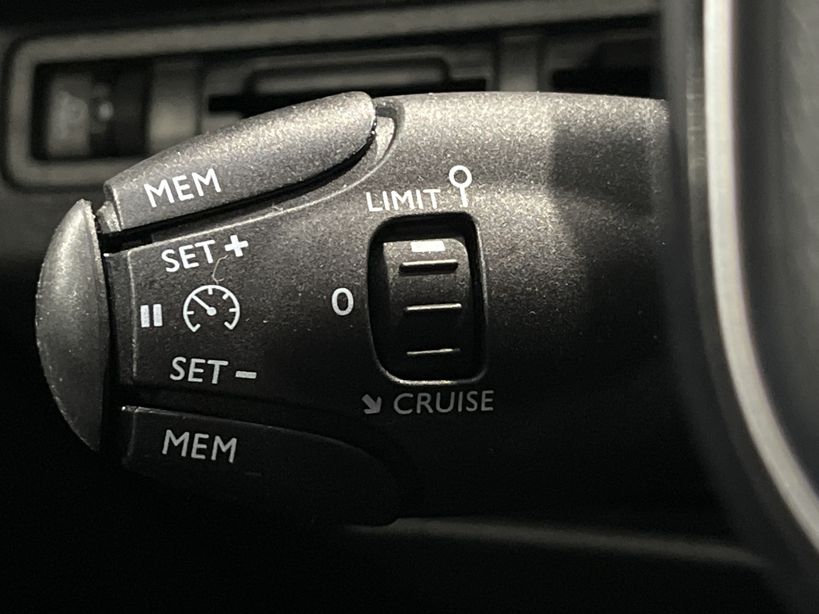 PEUGEOT 3008 BUSINESS 2020 - Photo n°32