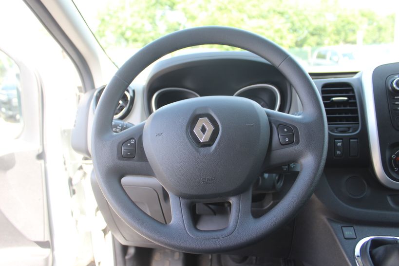 RENAULT TRAFIC III FG 2016 - Photo n°82
