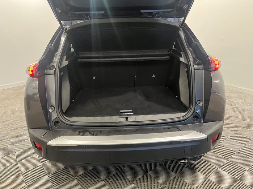 PEUGEOT 2008 BUSINESS 2021 - Photo n°9