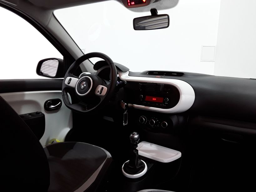 RENAULT TWINGO III 2019 - Photo n°8