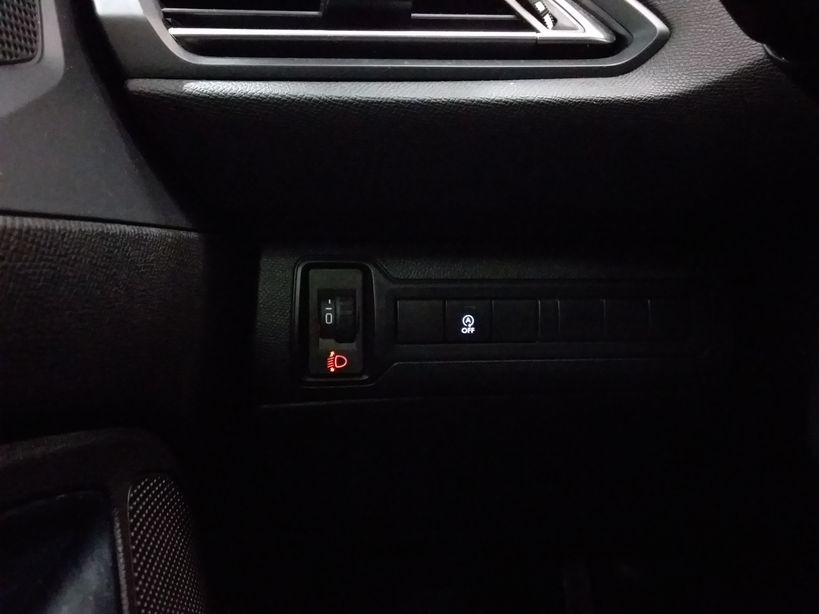PEUGEOT 308 2020 - Photo n°21