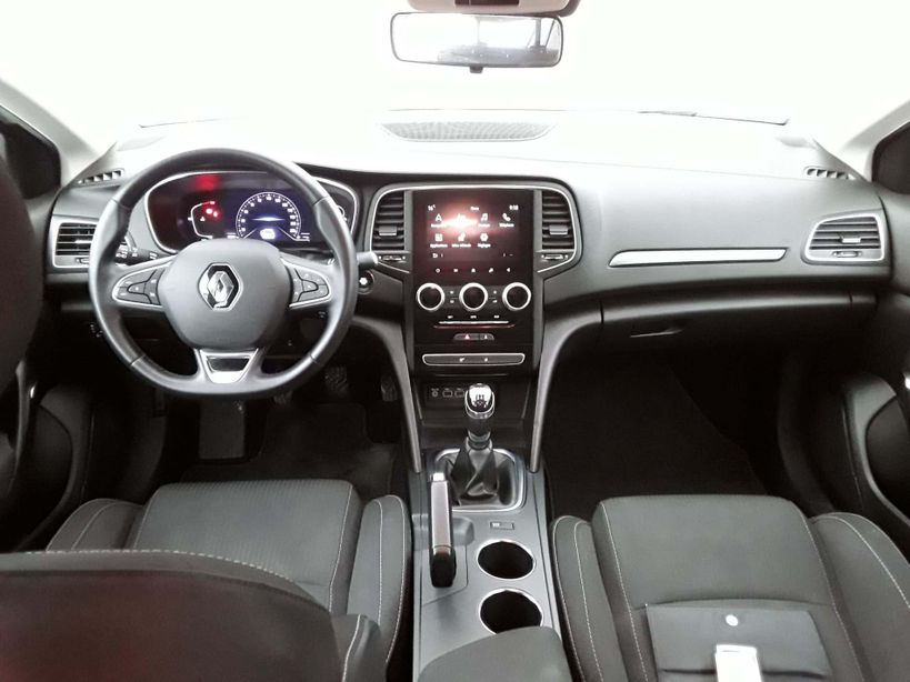 RENAULT MEGANE IV BERLINE 2021 - Photo n°10