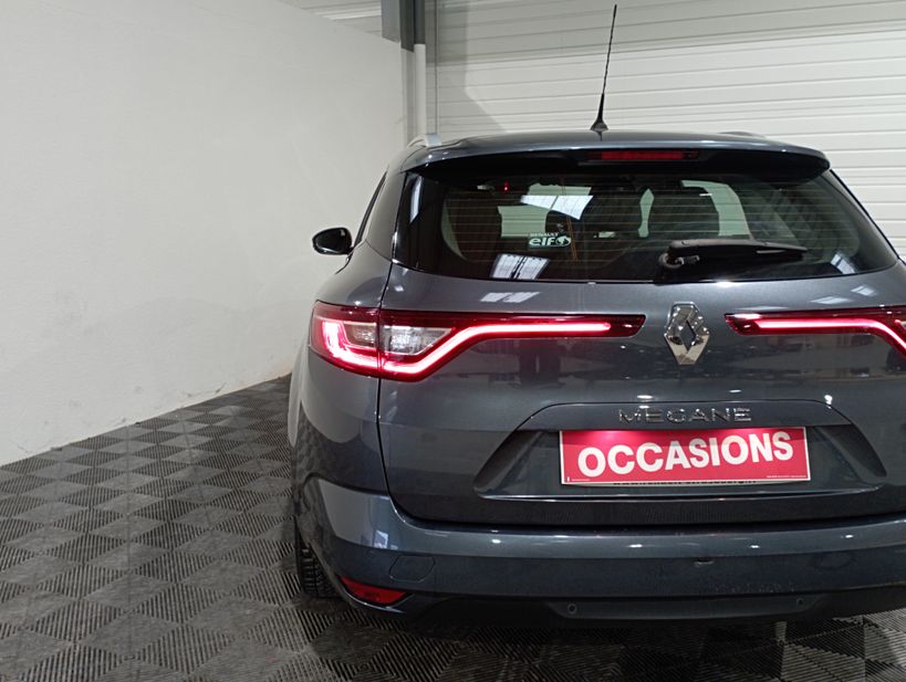 RENAULT MEGANE IV ESTATE BUSINESS 2019 - Photo n°9