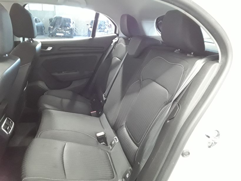 RENAULT MEGANE IV BERLINE BUSINESS 2019 - Photo n°18