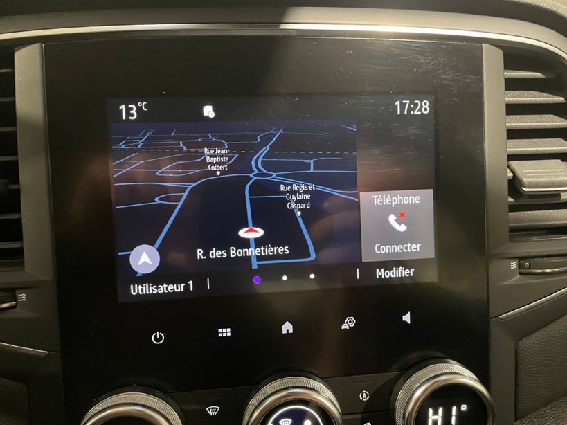 RENAULT MEGANE IV BERLINE 2022 - Photo n°17