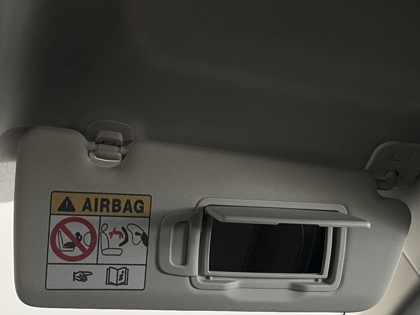 RENAULT MEGANE IV BERLINE 2023 - Photo n°28