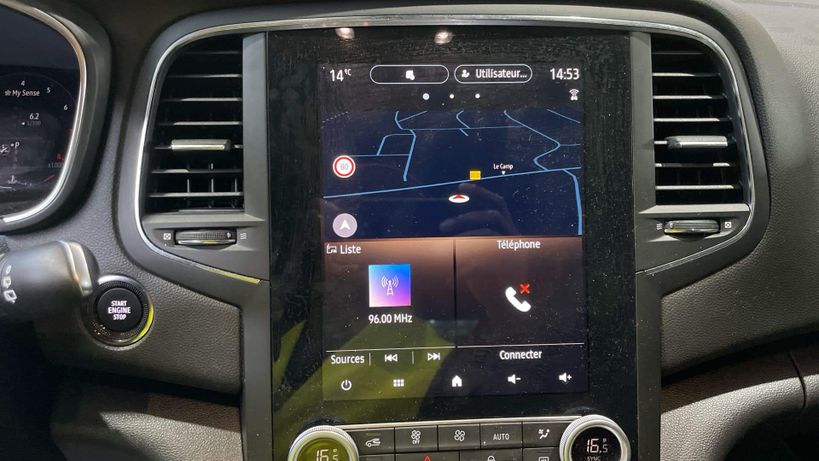 RENAULT MEGANE IV BERLINE 2021 - Photo n°14