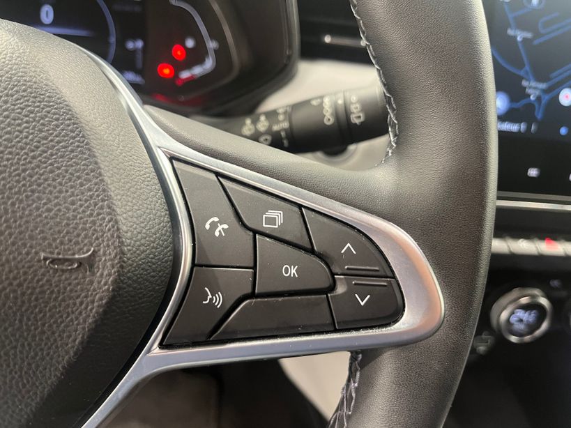 RENAULT CLIO V 2021 - Photo n°13