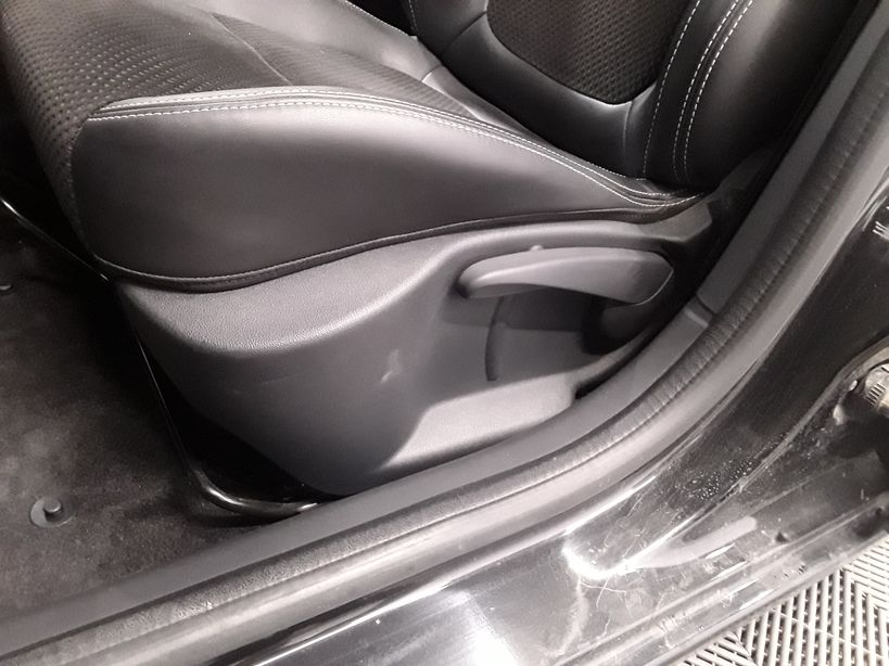 RENAULT CLIO IV ESTATE 2018 - Photo n°24