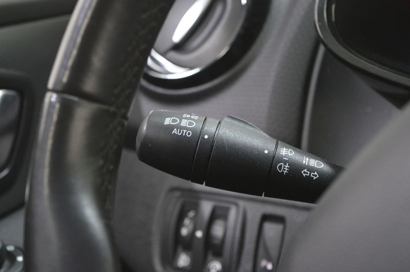 RENAULT CLIO IV 2016 - Photo n°24