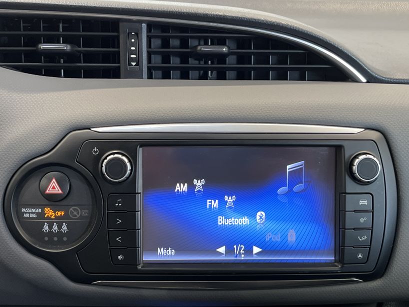 TOYOTA YARIS HYBRIDE 2015 - Photo n°12