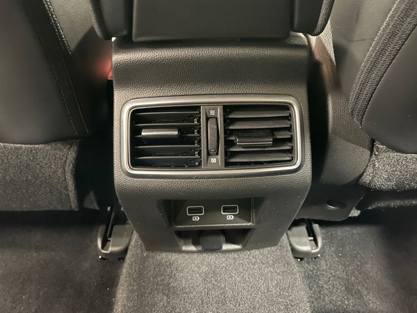 RENAULT MEGANE IV ESTATE 2021 - Photo n°29